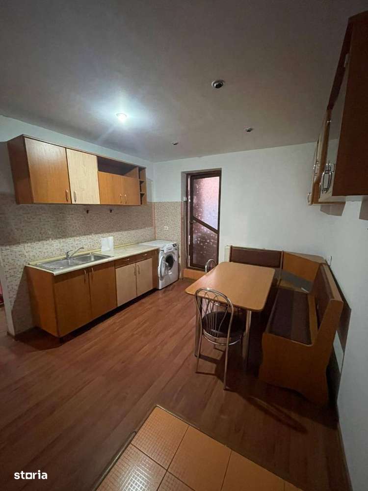De vanzare apartament cu 2 camere - Imagine principală: 1/8