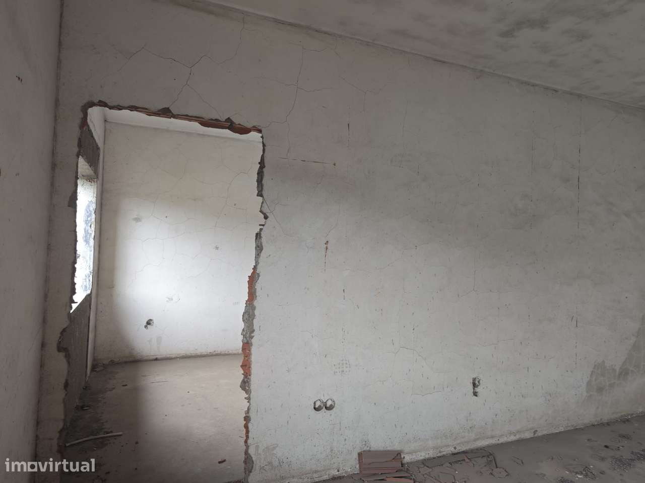 Edifício Inacabado com Enorme Potencial de Rentabilização-56