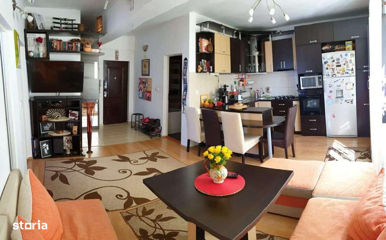 Apartament 3 camere Calea Moldovei - Imagine principală: 2/9