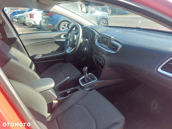 Kia Ceed 1.4 S - 6