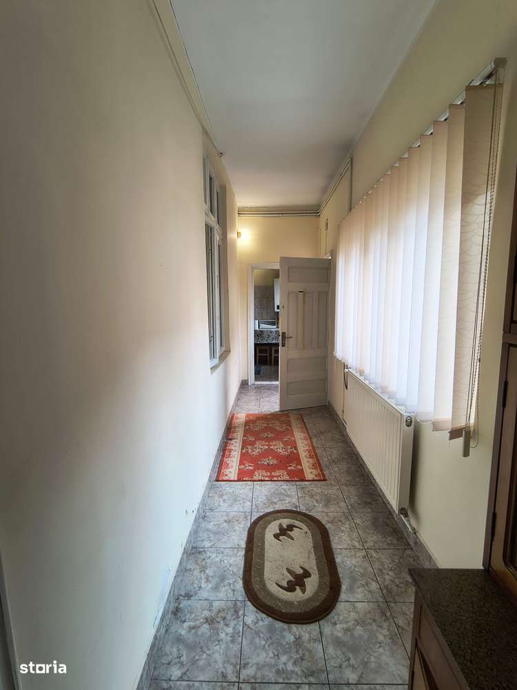 UNIVERSITATE casa de caramida cu 3 camere 176 mp pret 235000 euro-7