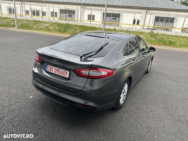 Ford Mondeo 1.6 TDCi Start-Stopp Titanium - 4