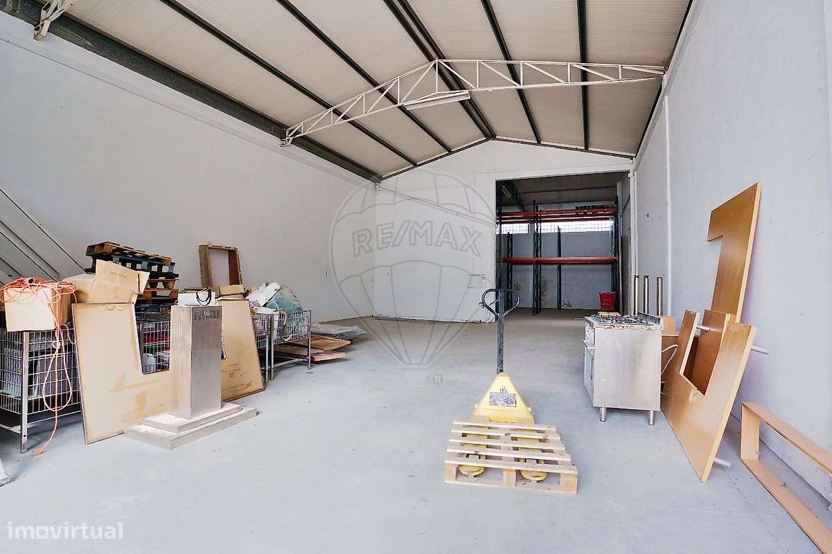 Armazém  para arrendamento - Grande imagem: 1/10