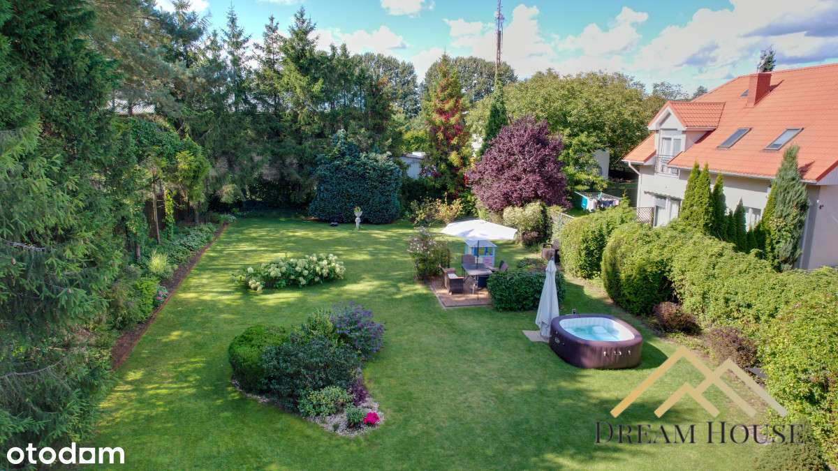 Wyjątkowy dom z unikatowym ogrodem w otulinie lasu-13