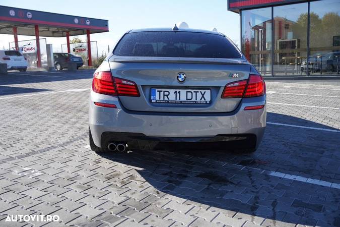 BMW Seria 5 525d xDrive - 10