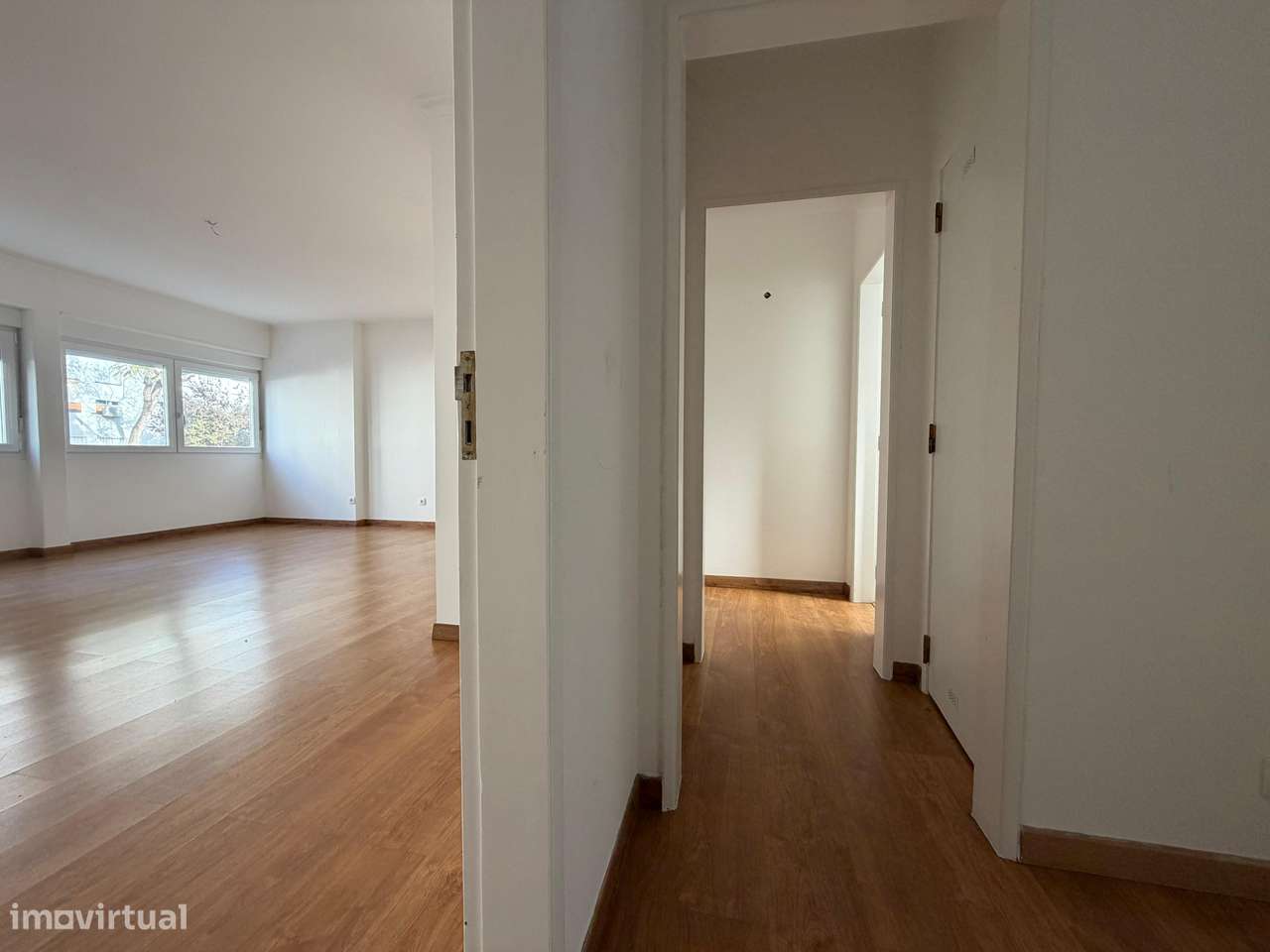 Espaçoso T3 com Terraço e Estacionamento: O Refúgio Ideal para a Sua F - Grande imagem: 3/19