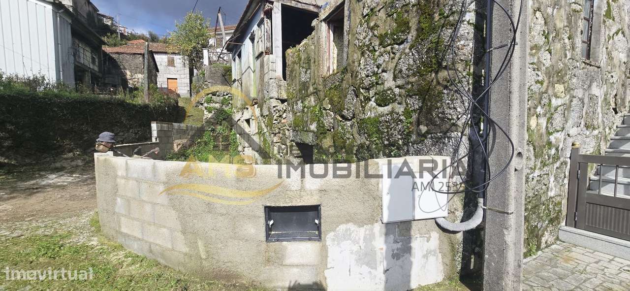 MORADIA PARA VENDA PARA RESTAURO-5