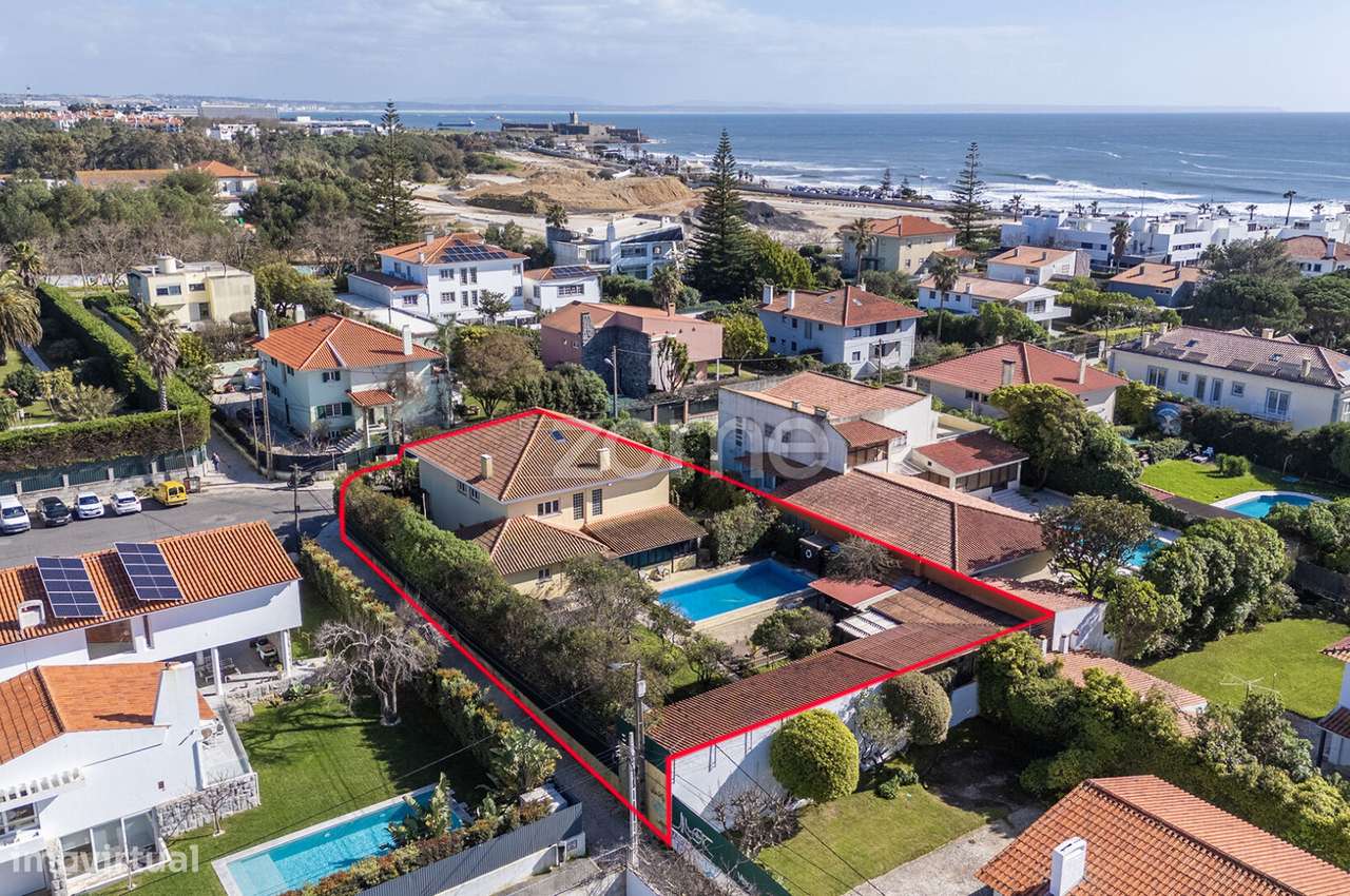 Moradia T5 a 3 minutos a pé da Praia de Carcavelos-38