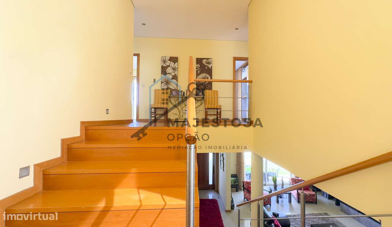 Moradia Isolada com Jardim —Abelheira, Viana do Castelo-14