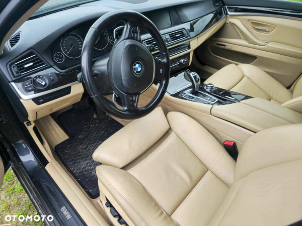 BMW Seria 5 535i Touring Luxury Line - 3