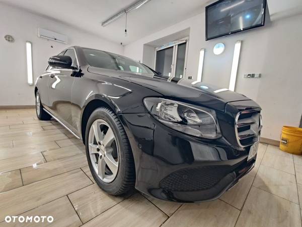 Mercedes-Benz Klasa E 200 CDI 7G-TRONIC Elegance - 31