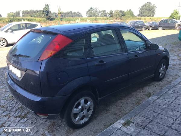 Ford Focus 1.4 16V 5P 2000  - Para Peças - 6