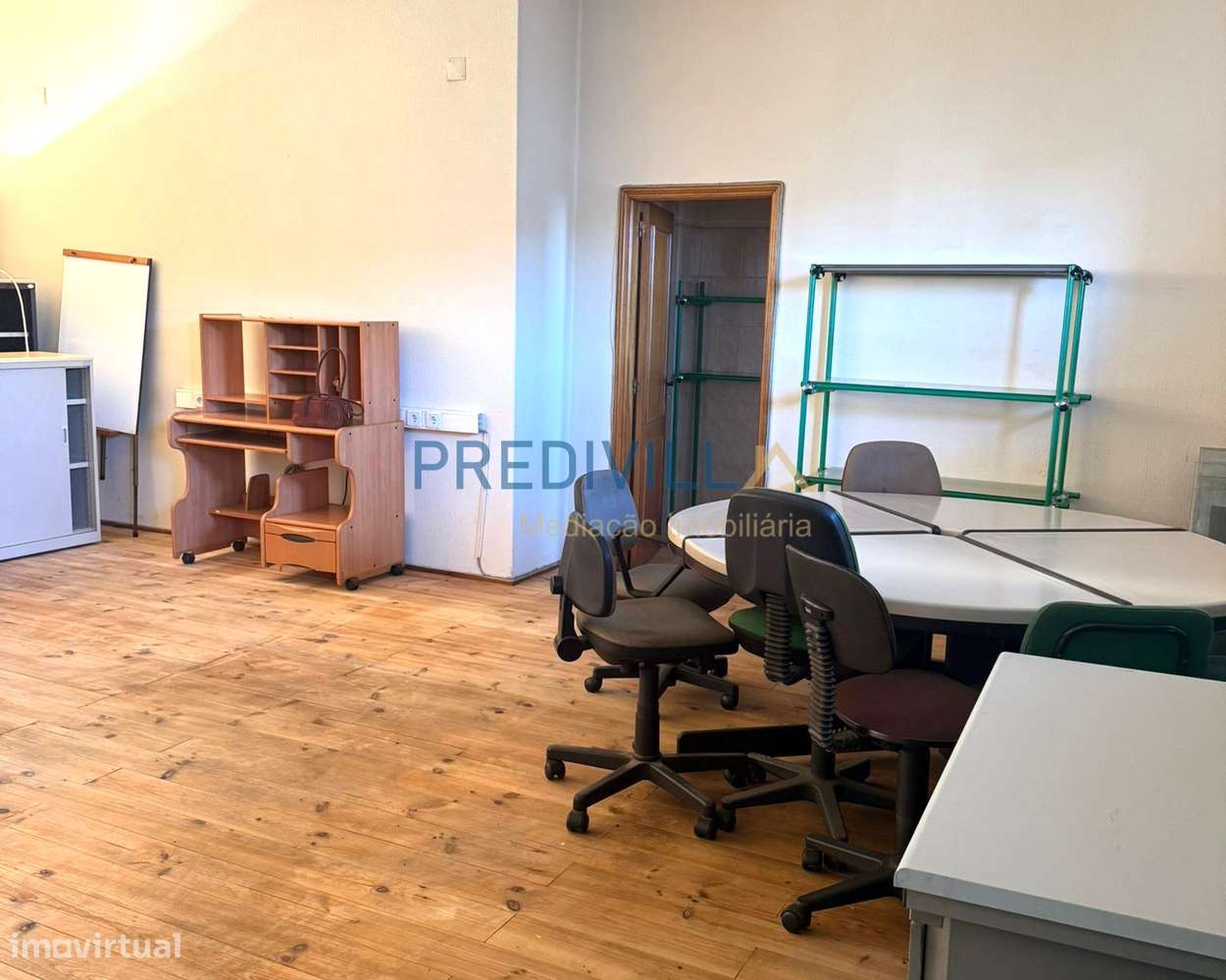 Loja  Venda em Cidade da Maia,Maia-8