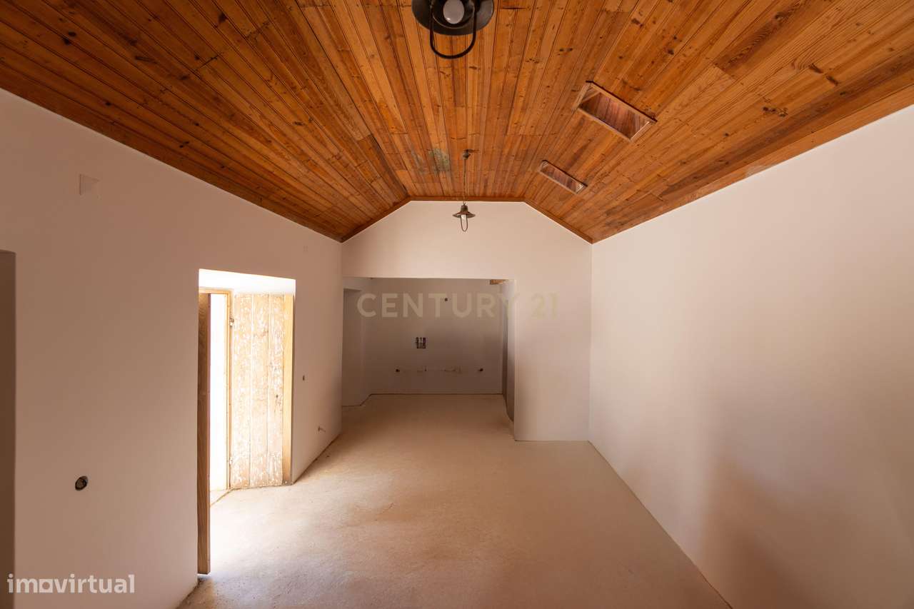 Emblemática Qta de Arronches Junqueiro c/ Piscina e 6025m2-24