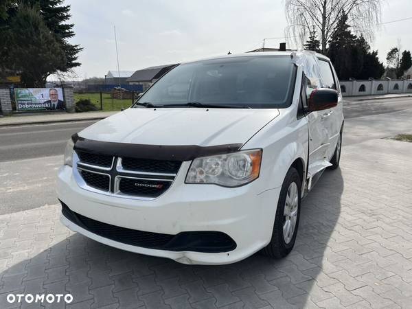 Dodge Grand Caravan - 3