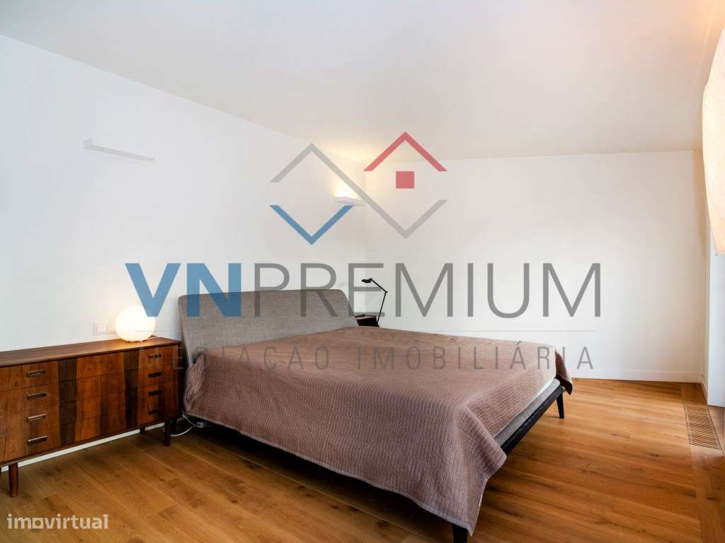 Belíssimo apartamento totalmente remodelado com materiais topo de gama-35