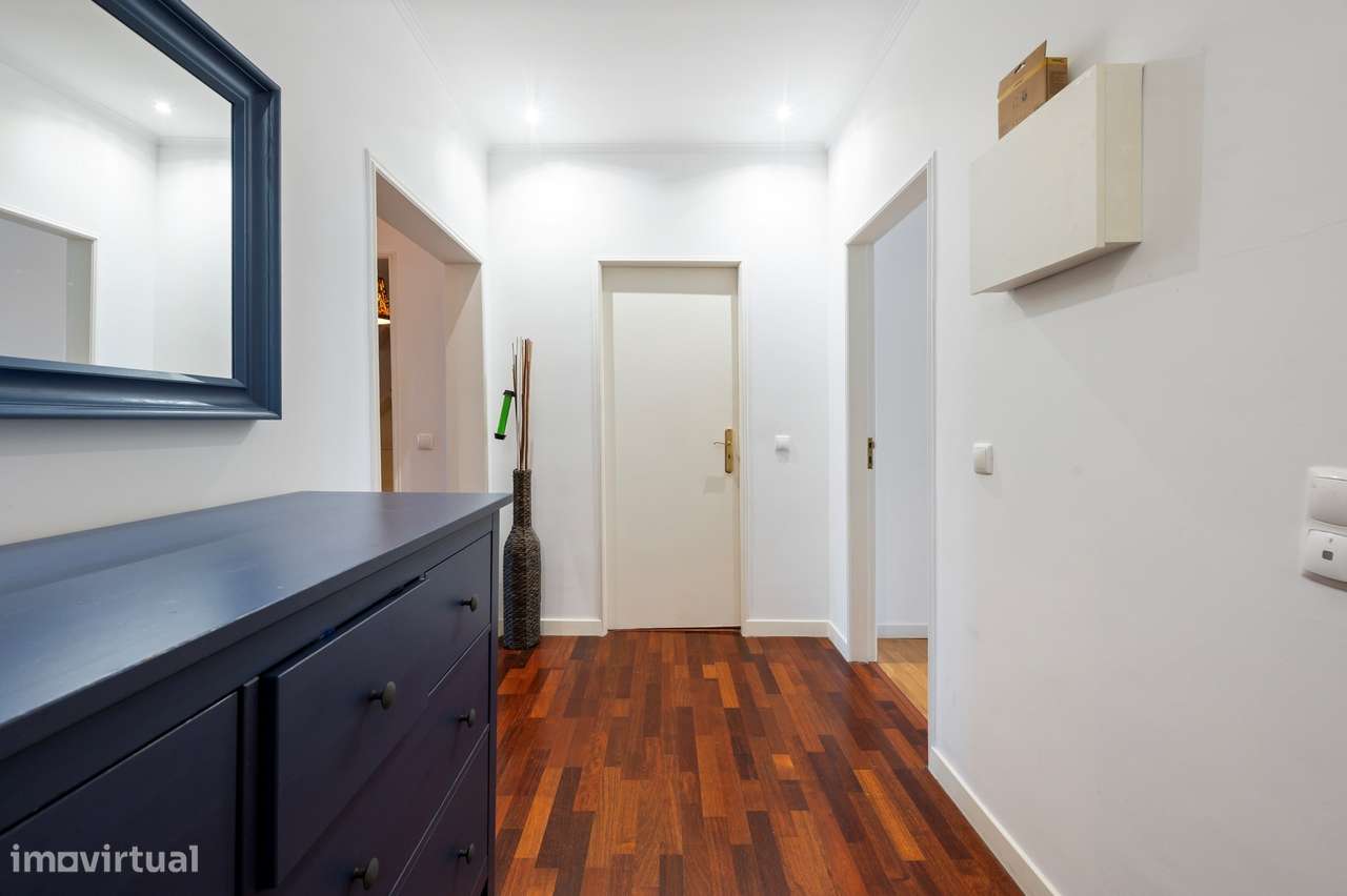 Apartamento T2+1 com 50 m² de Logradouro privativo e garagem, Lisboa-31