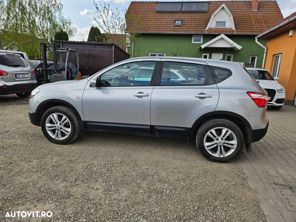 Nissan Qashqai 2.0 dCi 4 x 4 DPF acenta - 10