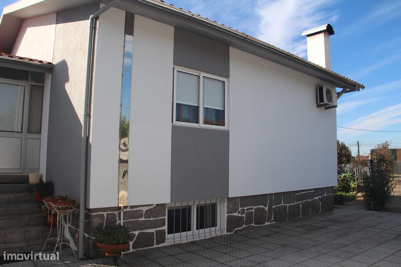 Moradia 4 Frentes lote com 980m2-6