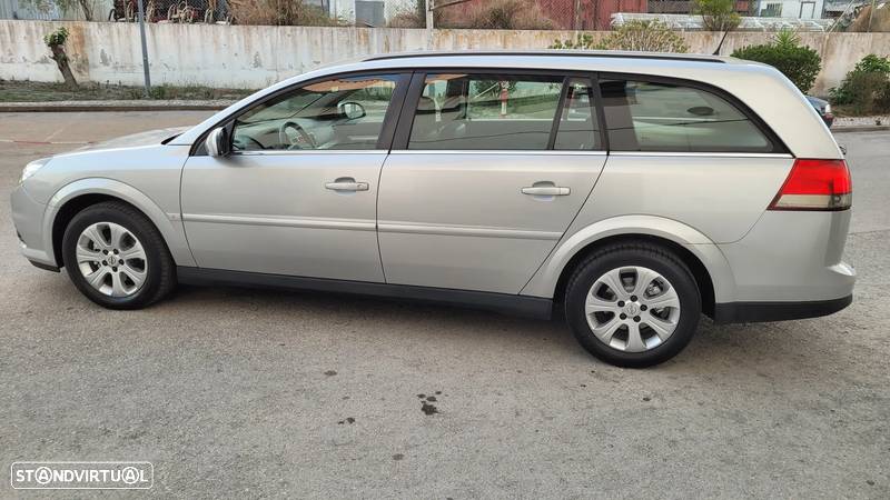 Opel Vectra Caravan 1.9 CDTi Executive - 37