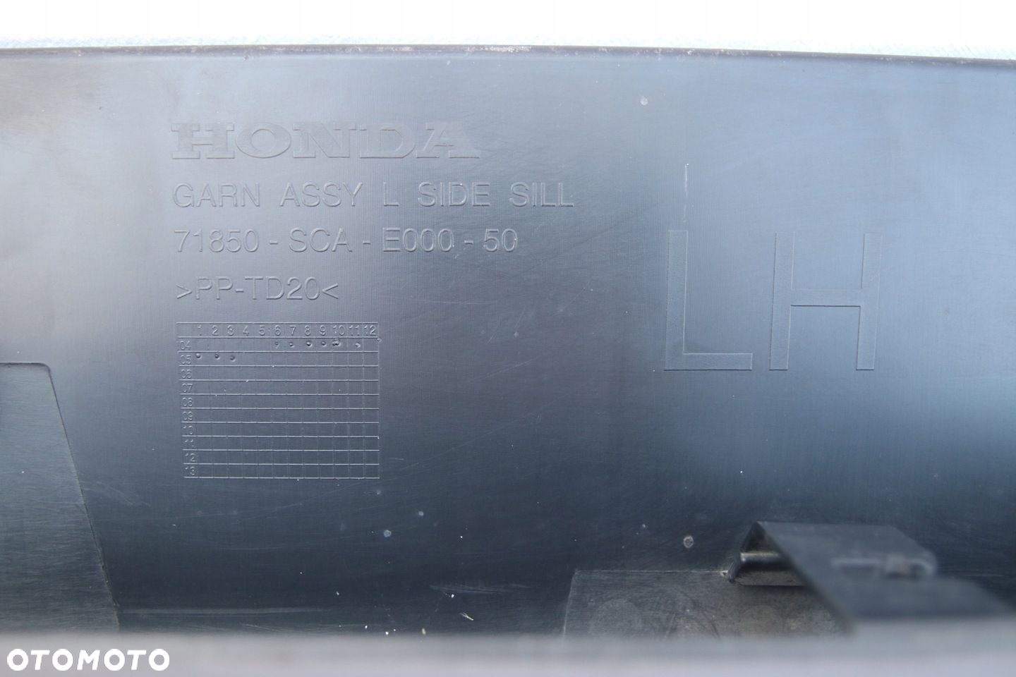 Prog nakladka plastik Honda CRV II 2 2002-2006 L - 5