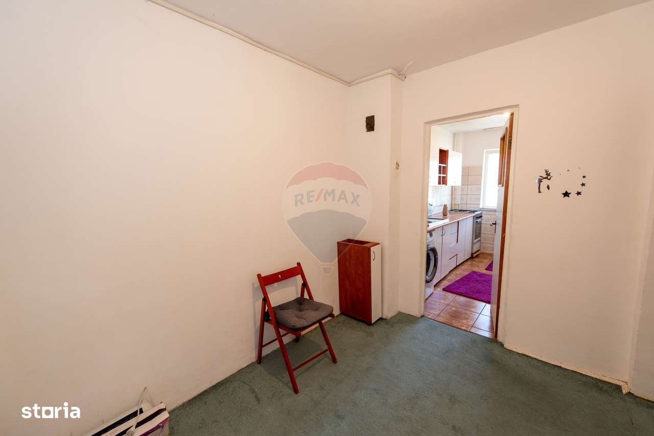 Apartament decomandat cu 2 camere de vanzare in zona Titan Salajan-11