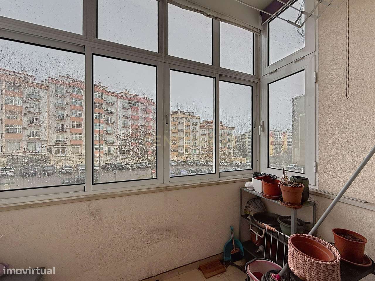 Apartamento T2 com lugar de garagem e arrecadação - Vale Gatos-11