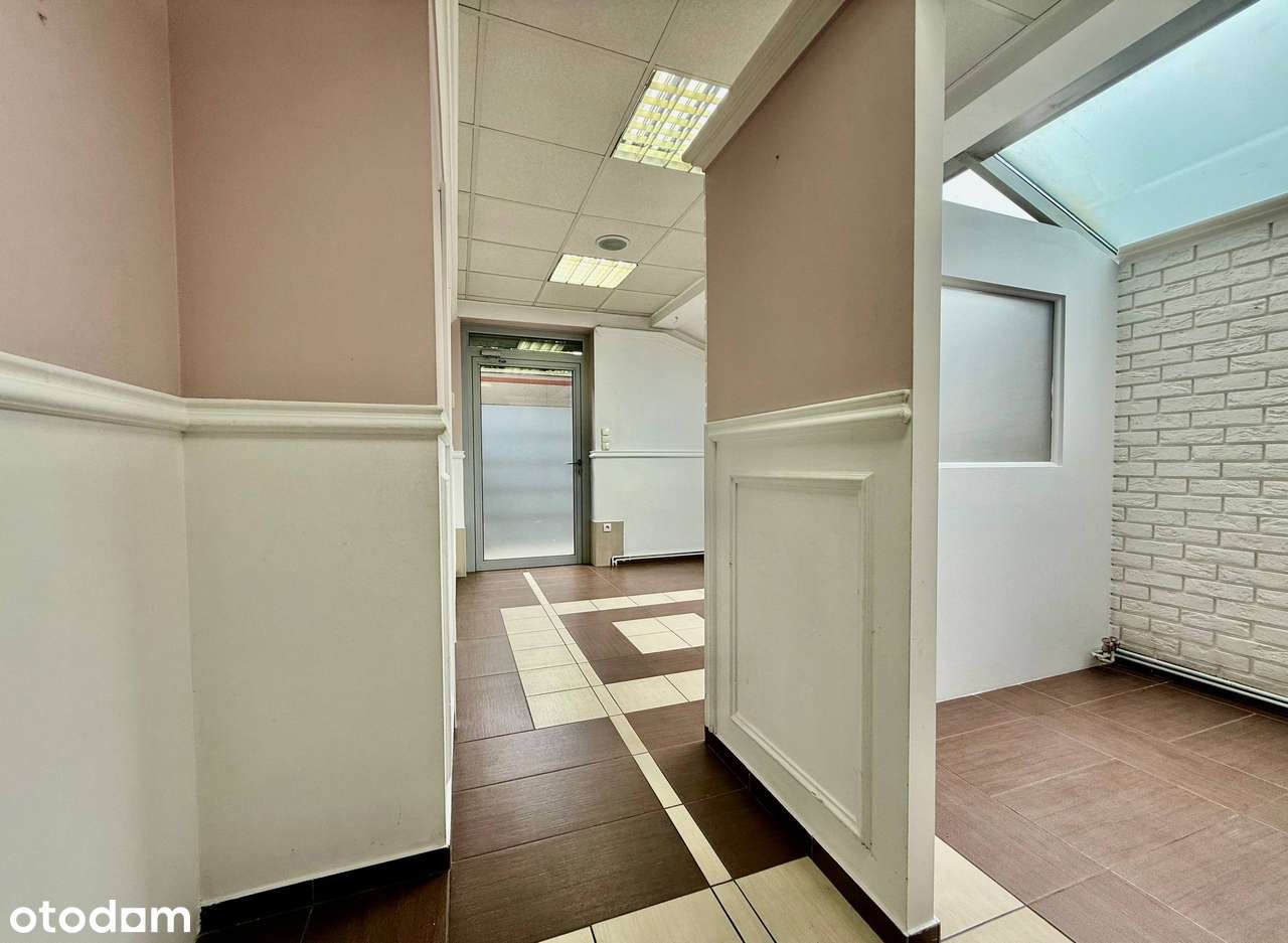 Na sprzedaż lokal użytkowy – Parking | Niski czynsz | Duża przestrzeń-6