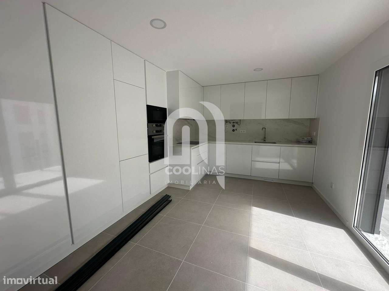 T3 com possibilidade mais T1 Amora Com Varandas e churrasqueira - Grande imagem: 4/30