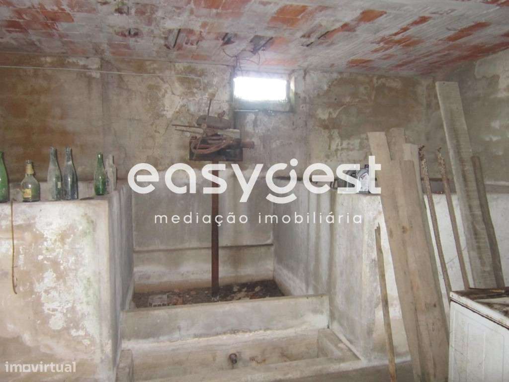 Moradia para Recuperar perto de Cantanhede - Grande imagem: 4/11