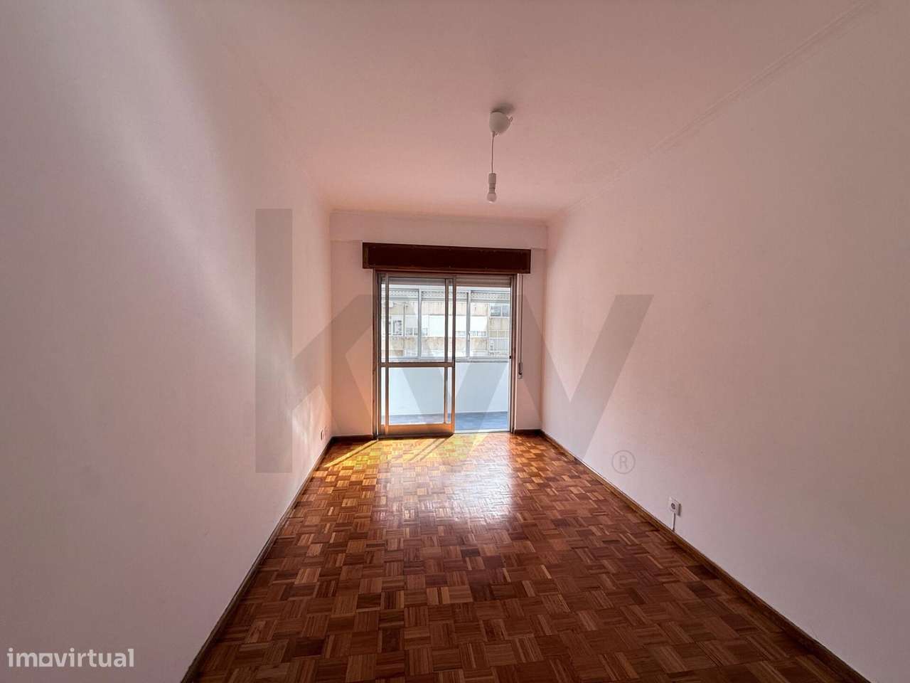 T2 na Estrela com varandas e estacionamento – junto a Campo de Ourique - Grande imagem: 3/15