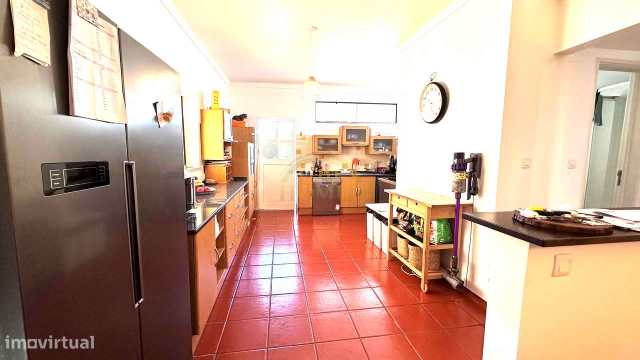 Moradia Independente T4 com Jardim e Vista Rio em Vila Fria – Porto Sa - Grande imagem: 5/27