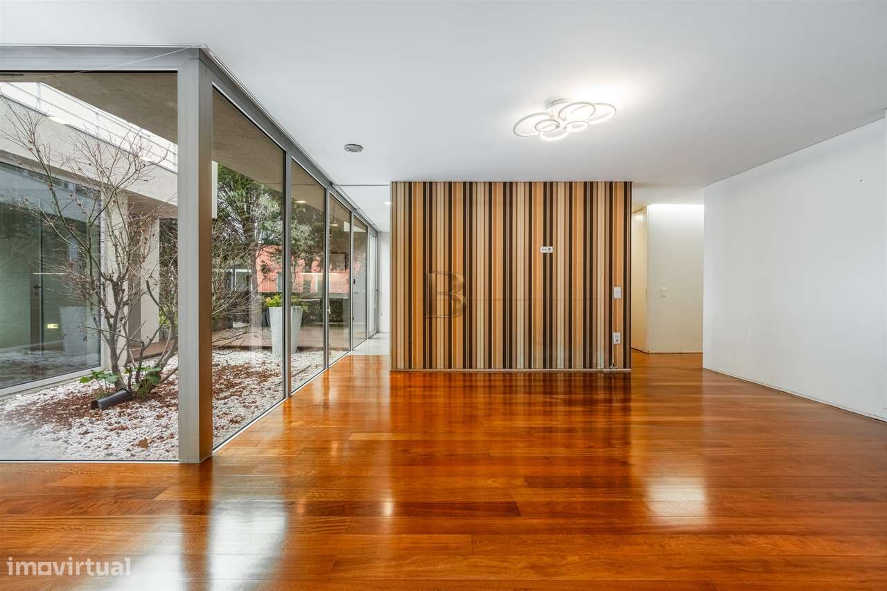 Moradia T4 Venda em Oliveira, São Paio e São Sebastião,Guimarães-13