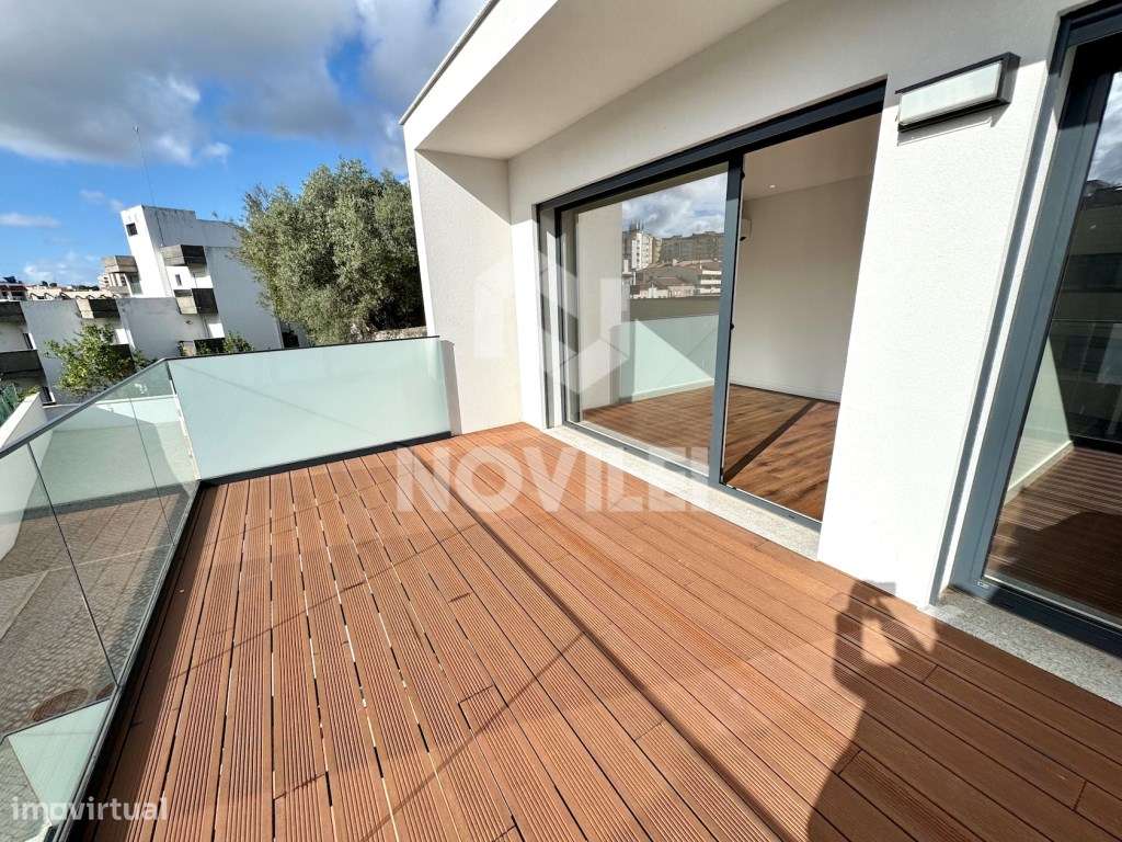 Moradia T3 em condomínio Fechado no centro de Leiria.-19