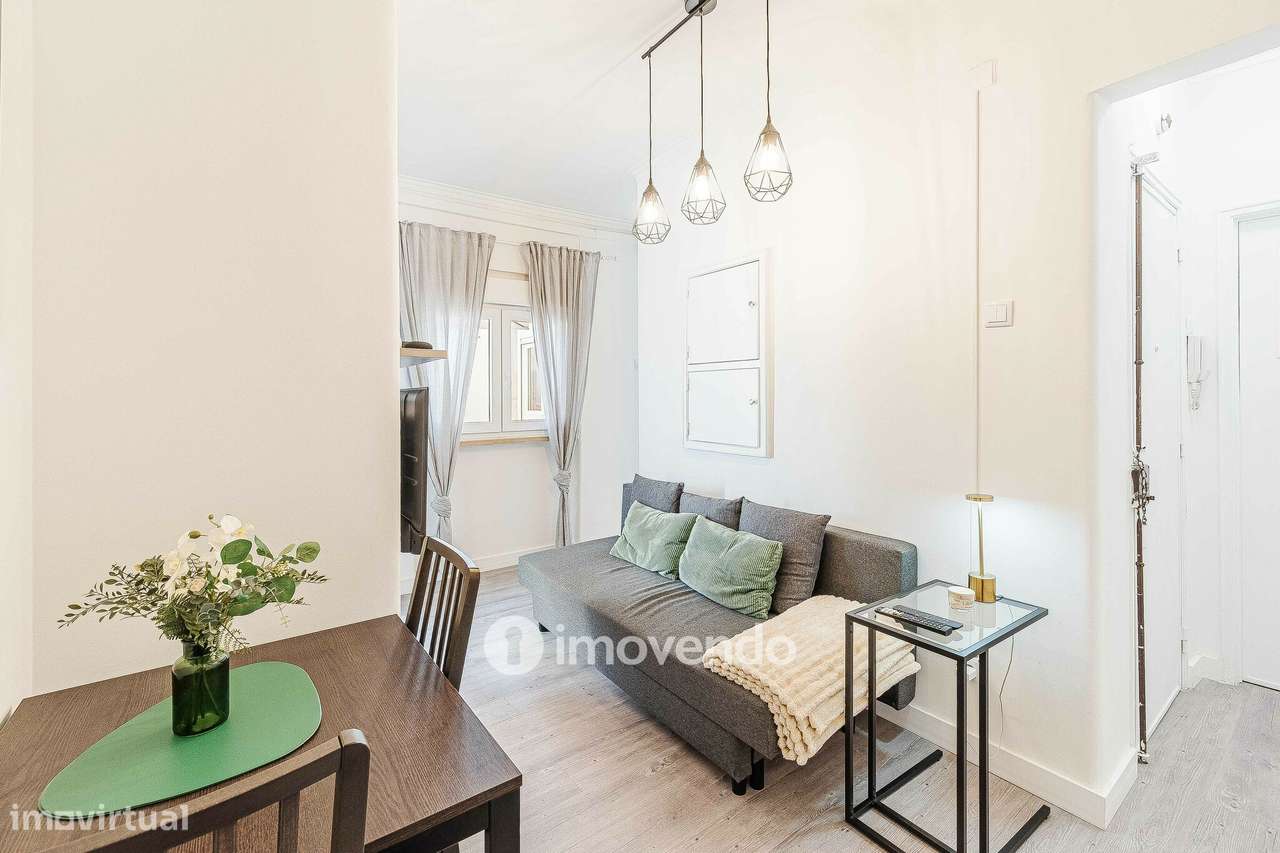 Apartamento T1+1 com terraço de 27m², no Pendão, em Queluz - Grande imagem: 4/46