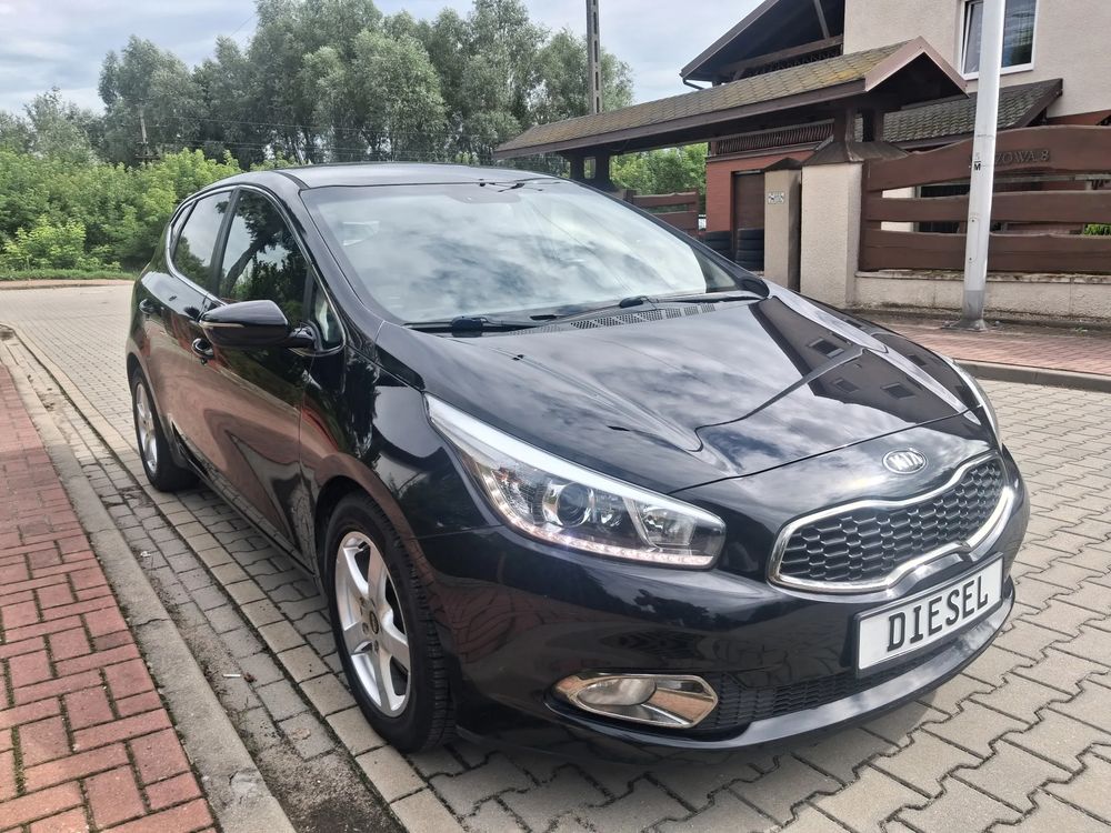 Kia Ceed II (2012-) 1.6 CRDi XL 2014