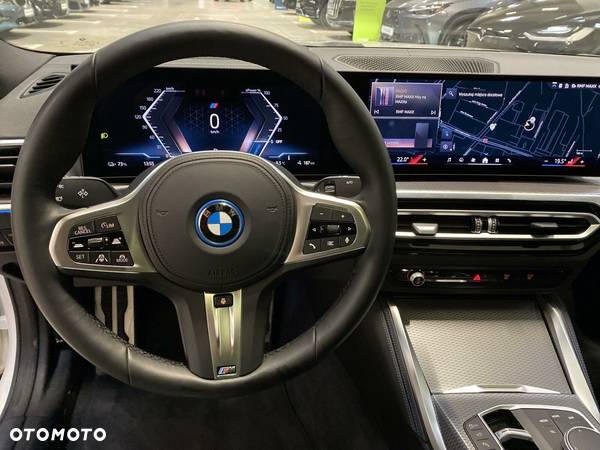 BMW i4 - 13