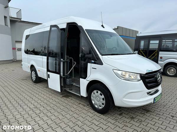 Mercedes-Benz eSprinter - 13