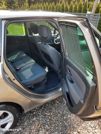 Renault Grand Scenic - 5