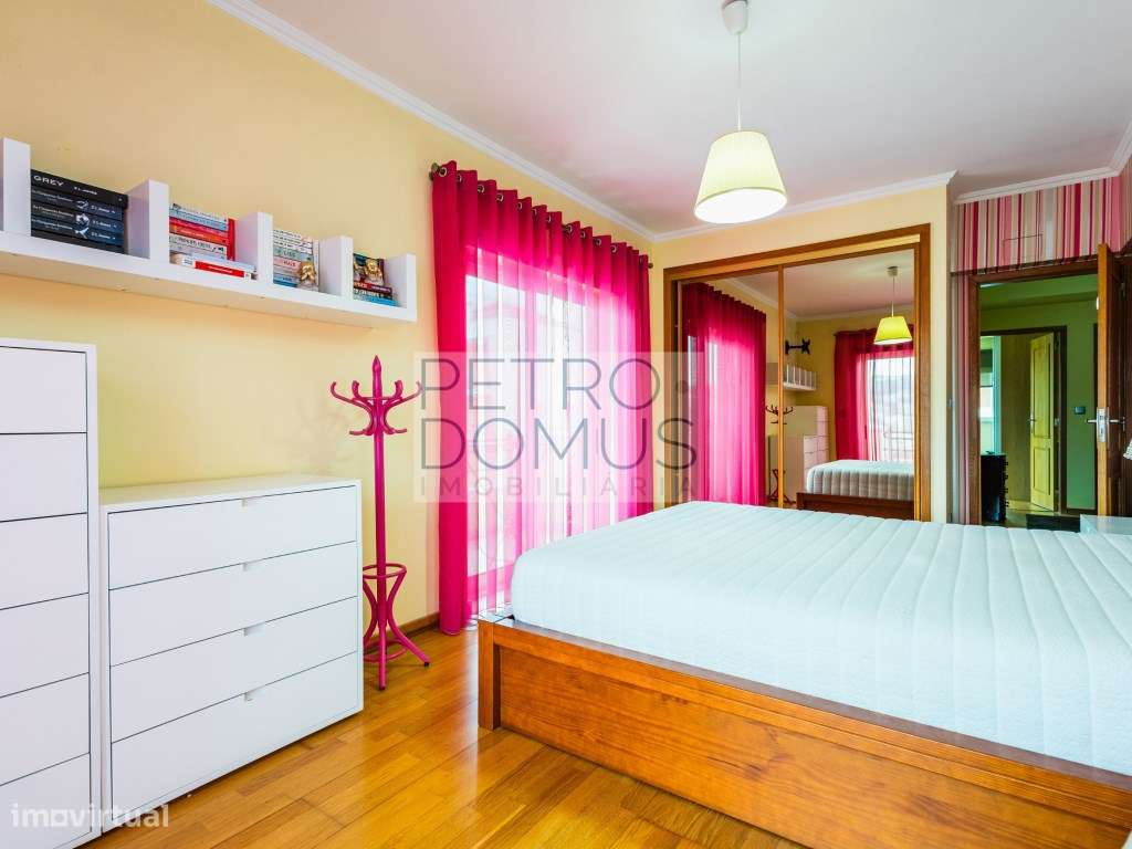 APARTAMENTO T3 - EXCELENTE ESTADO - GUIMAROTA-16