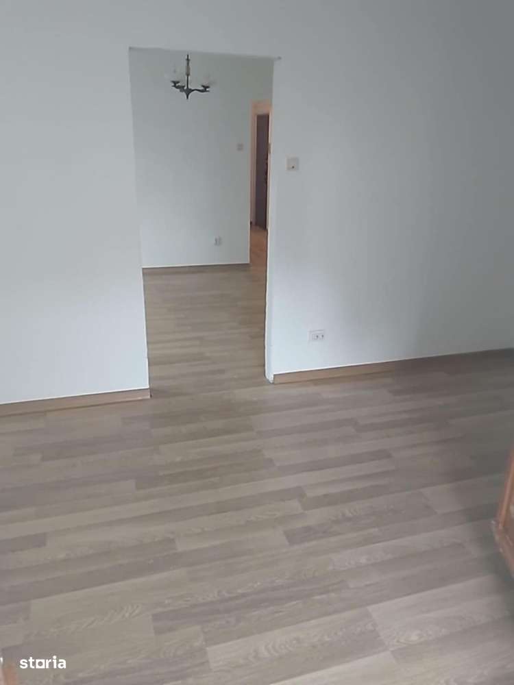 Apartament de 3 camere zona ASTRA,str Calea Bucuresti - Imagine principală: 3/7