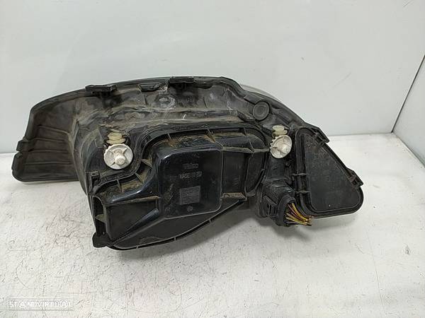 Farol Direito Seat Ibiza Iii (6L1) - 4