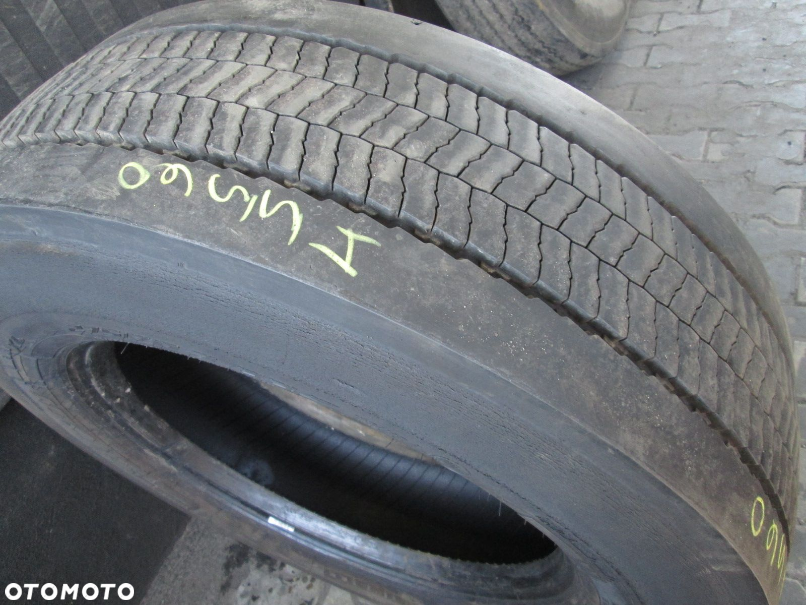 Opona ciężarowa 275/70R22.5 Pirelli MC01 - 2