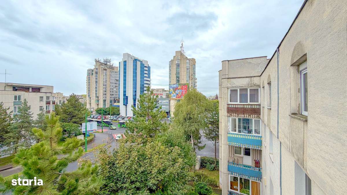 Apartament unic cu 7 camere, 3 balcoane, 3 bai, 2 parcari, 2 beciuri-1