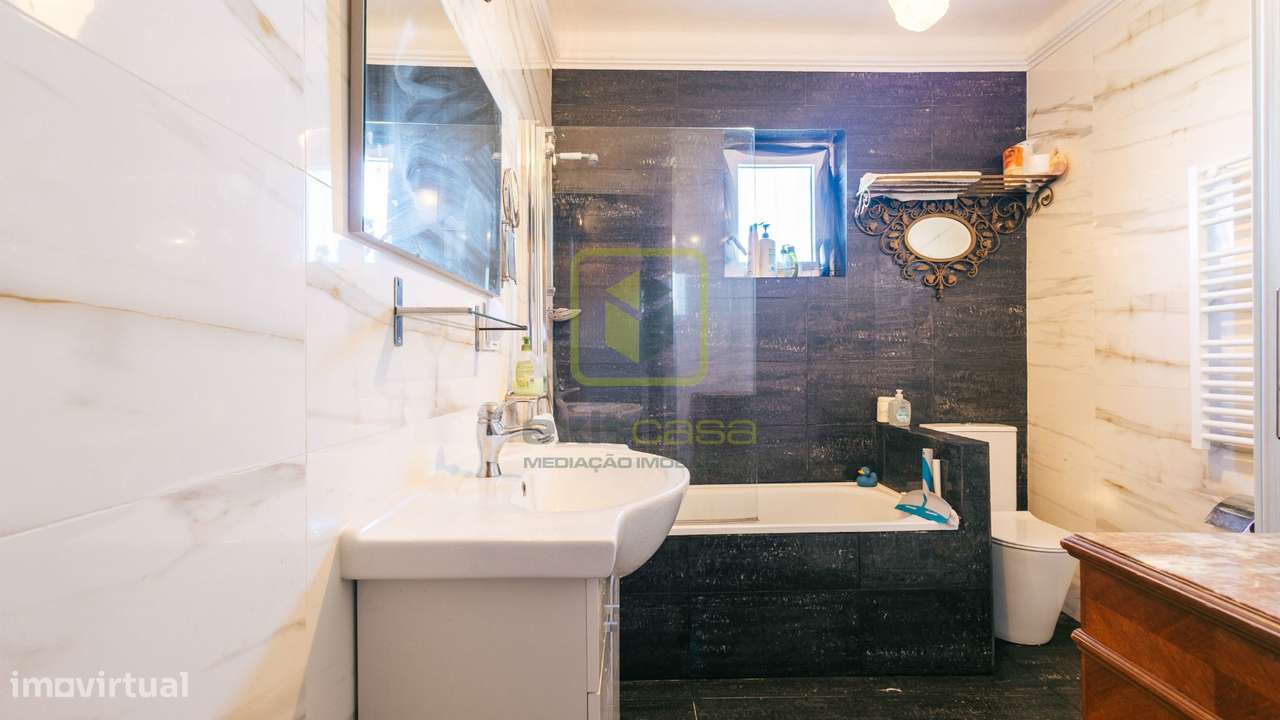 Moradia T4 com vistas deslumbrantes-13