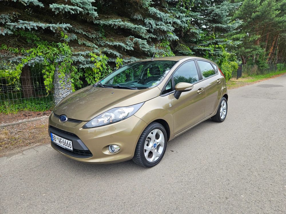 Ford Fiesta Mk7 (2008-) 1.4 Champions Edition 2012