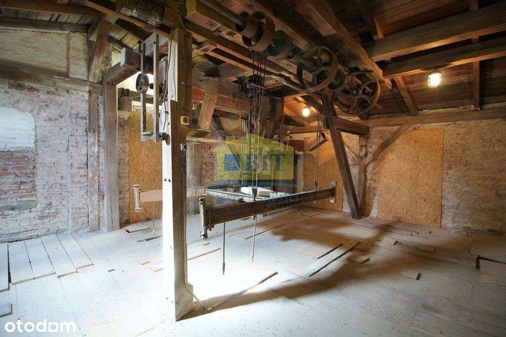 Budynek dawnego młyna, ul. Dworcowa w Złocieńcu-12