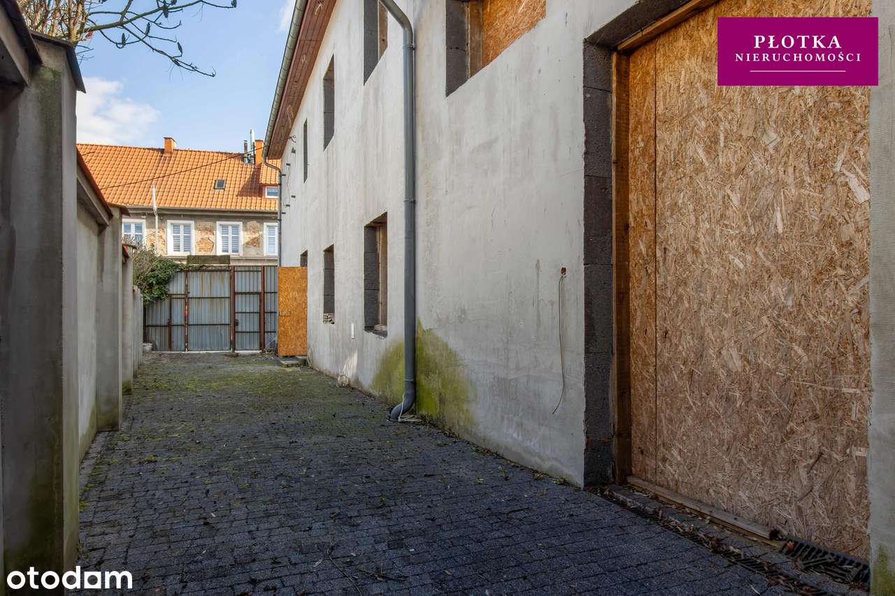 Kamienica / dom mieszkalny, stan do wykończenia-11