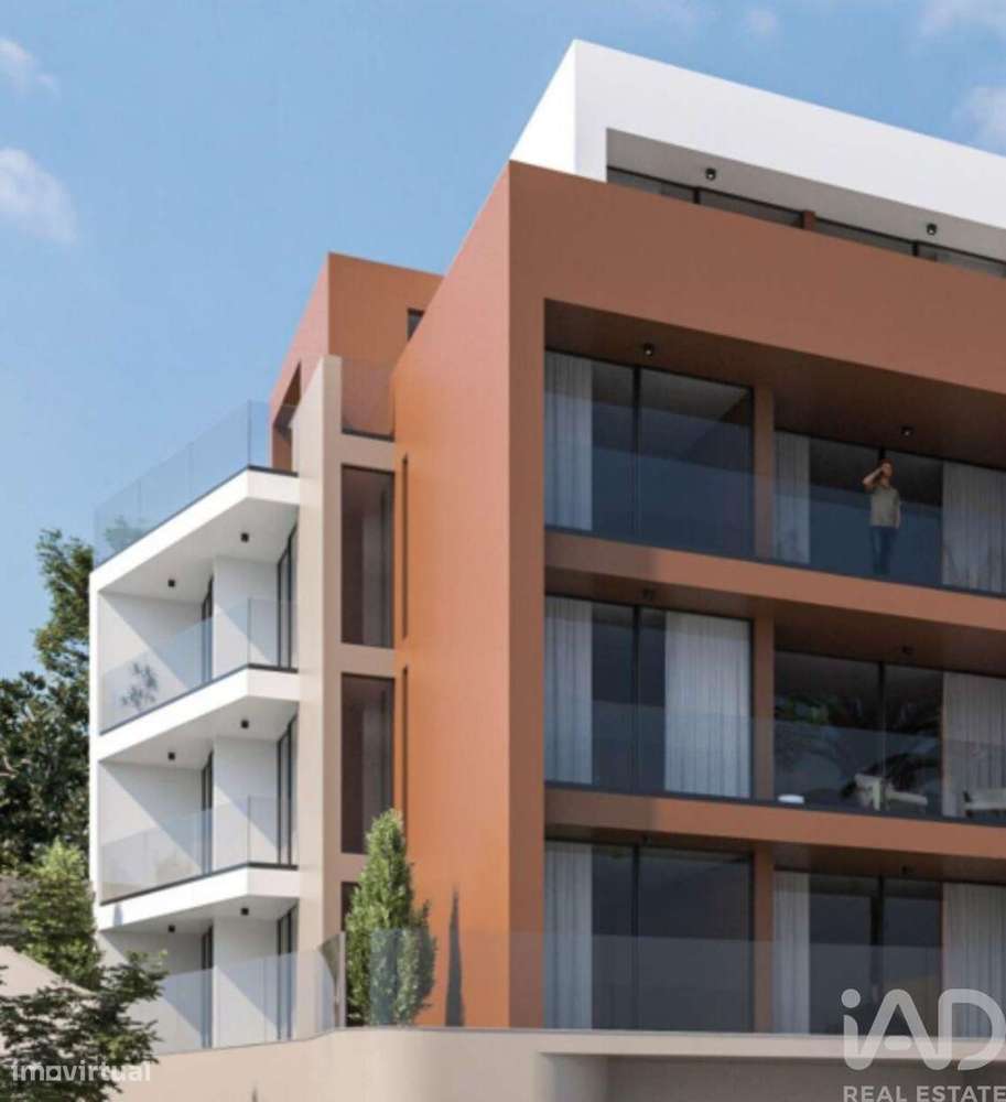 Apartamento T3 em Câmara de Lobos de 148,00 m2 - Grande imagem: 2/13