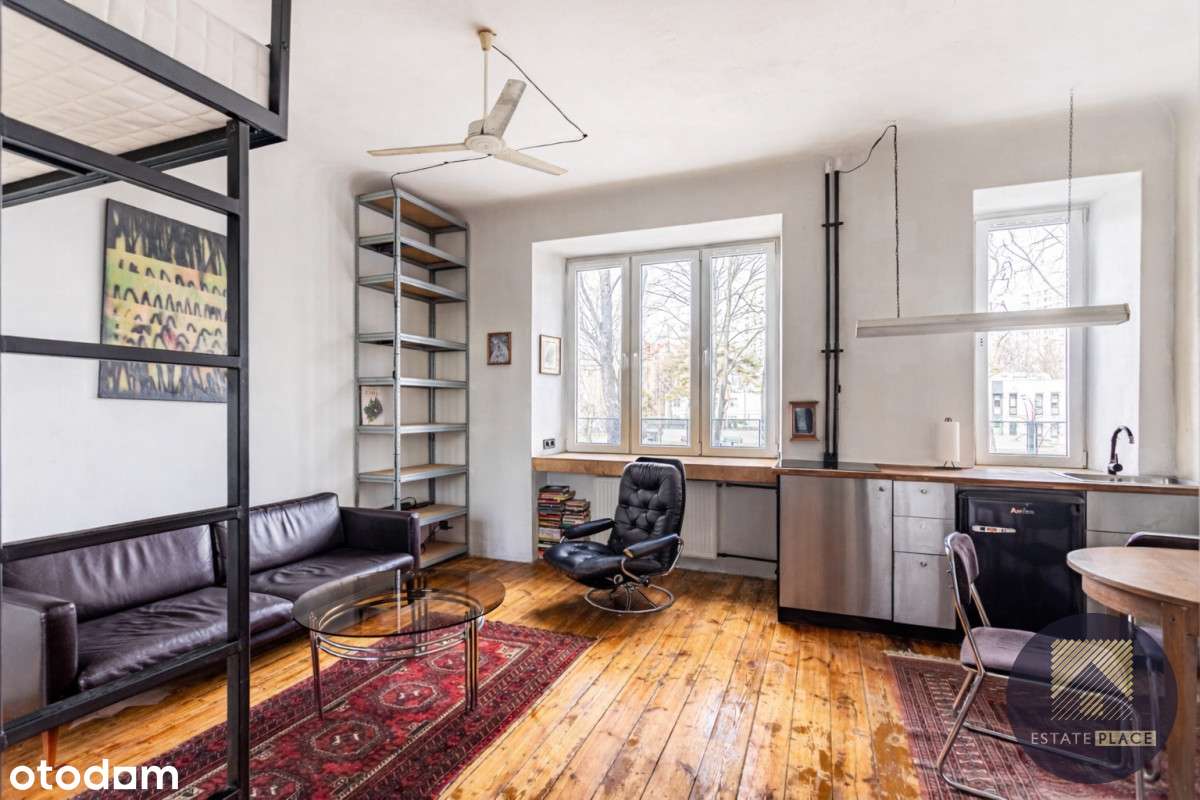 Kawalerka w kamienicy | antresola | 3 m wysokości